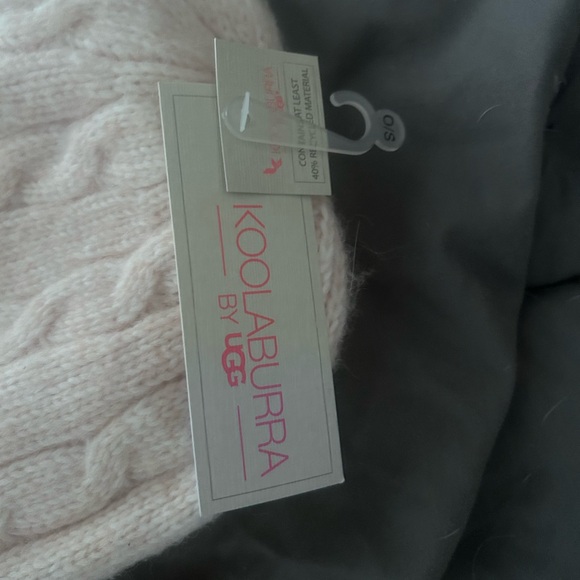 Koolaburra by UGG Cream Knit Beanie - Picture 2 of 3